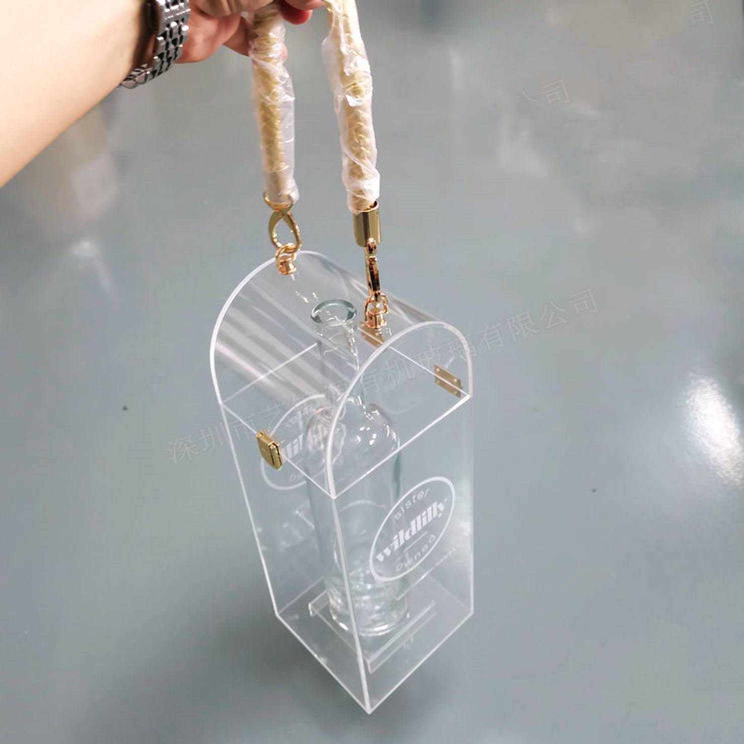 Acrylic Wine Case Purse 4