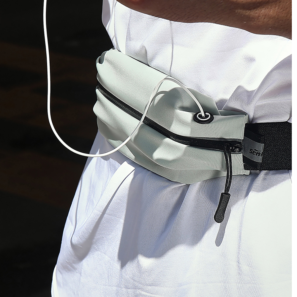 Reflecstive Running Waist Pack with Earphone Port 8