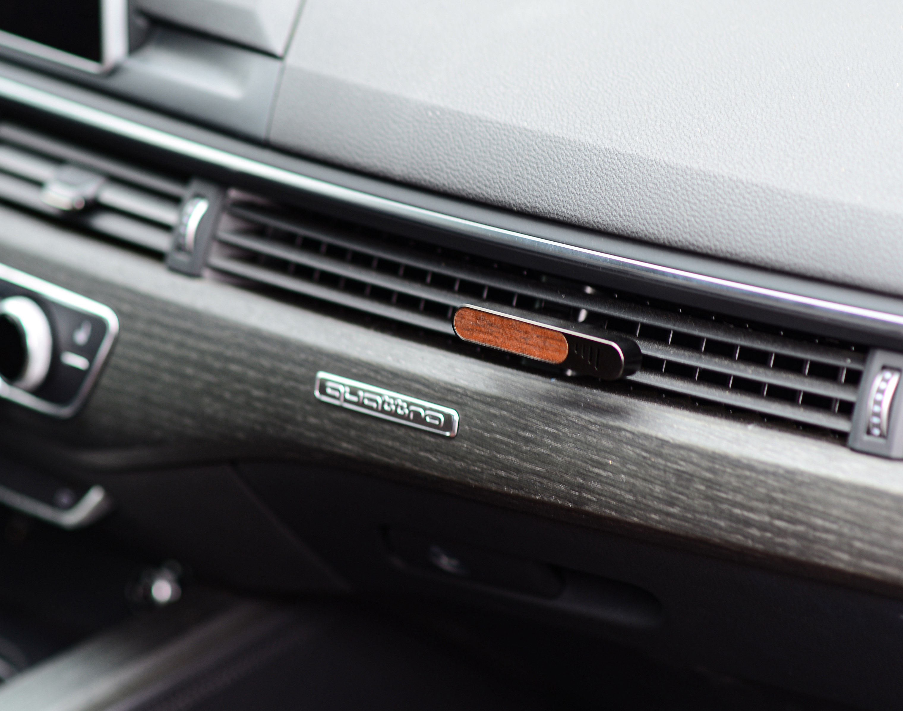 Elemental Premium Refillable Car Vent Diffuser 6