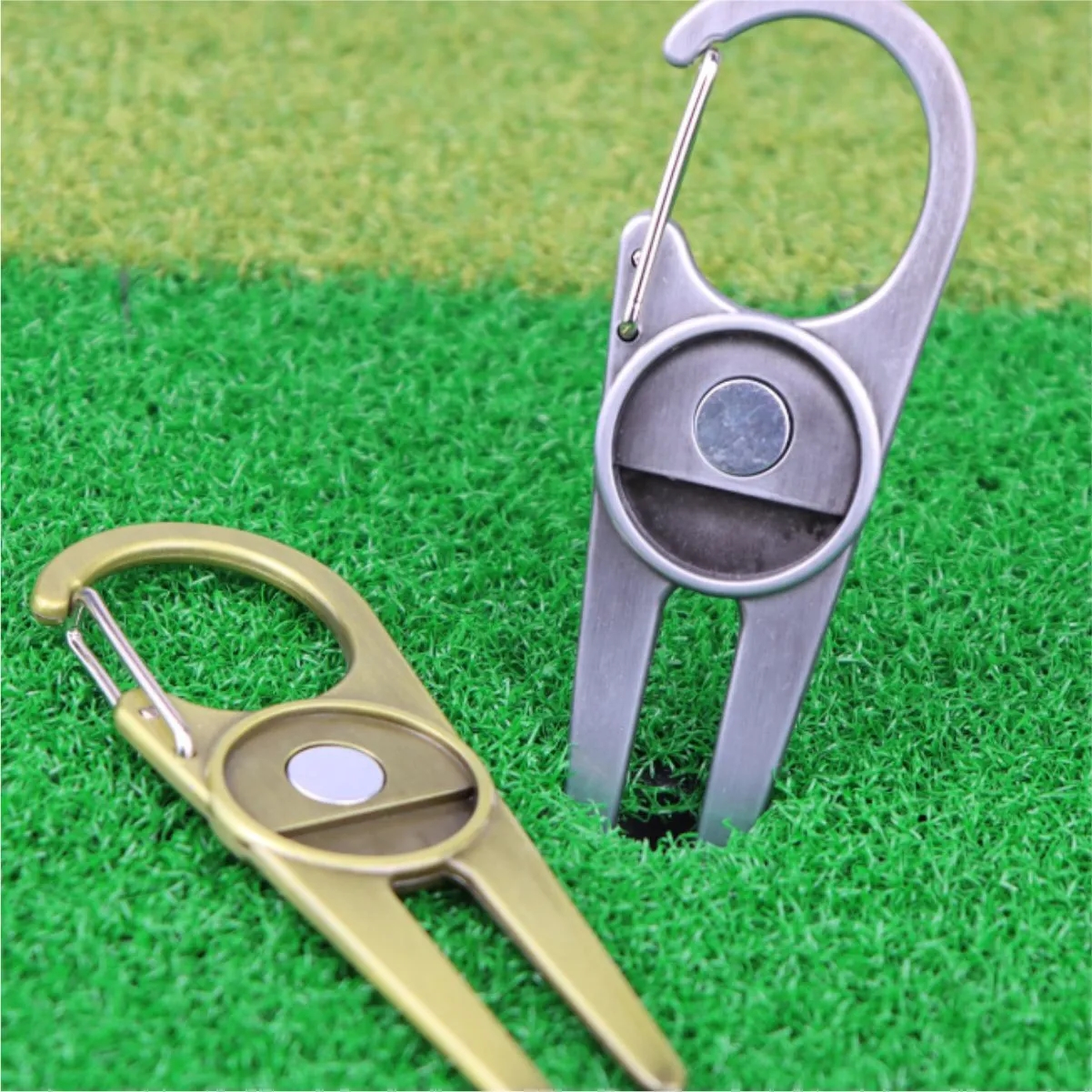 Carabiner Golf Divot Repair Tool With Magnetic Ball Marker 4