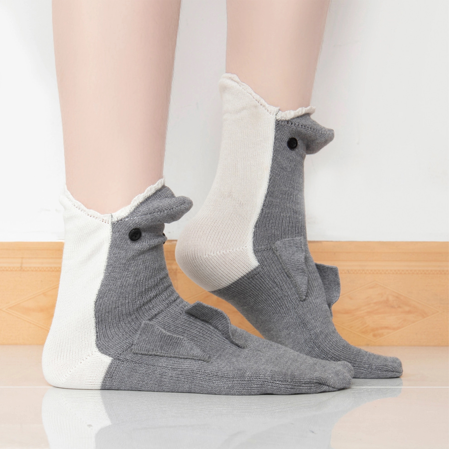 Knit Novelty Shark Socks 2