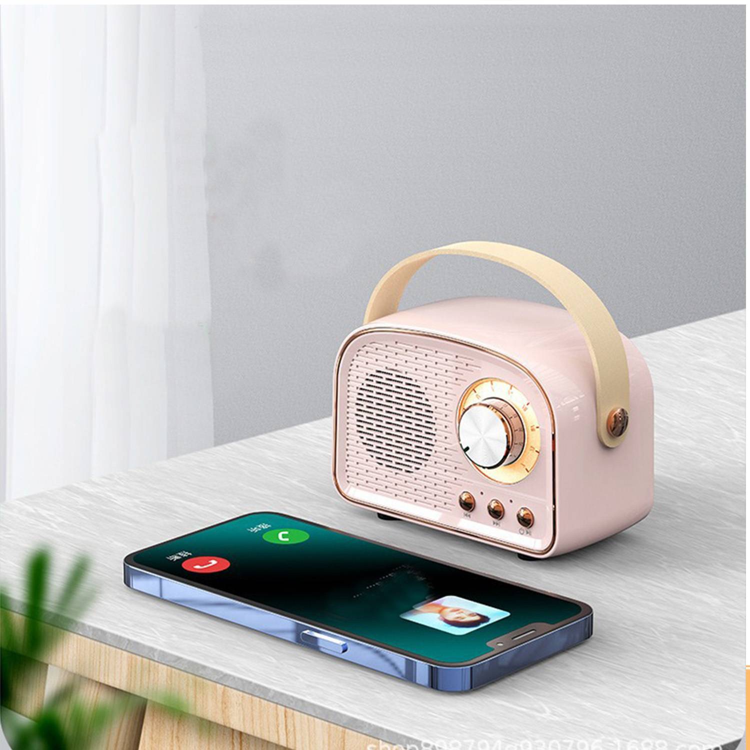 Multi Functions Wireless Retro Radio Bluetooth Speaker 3