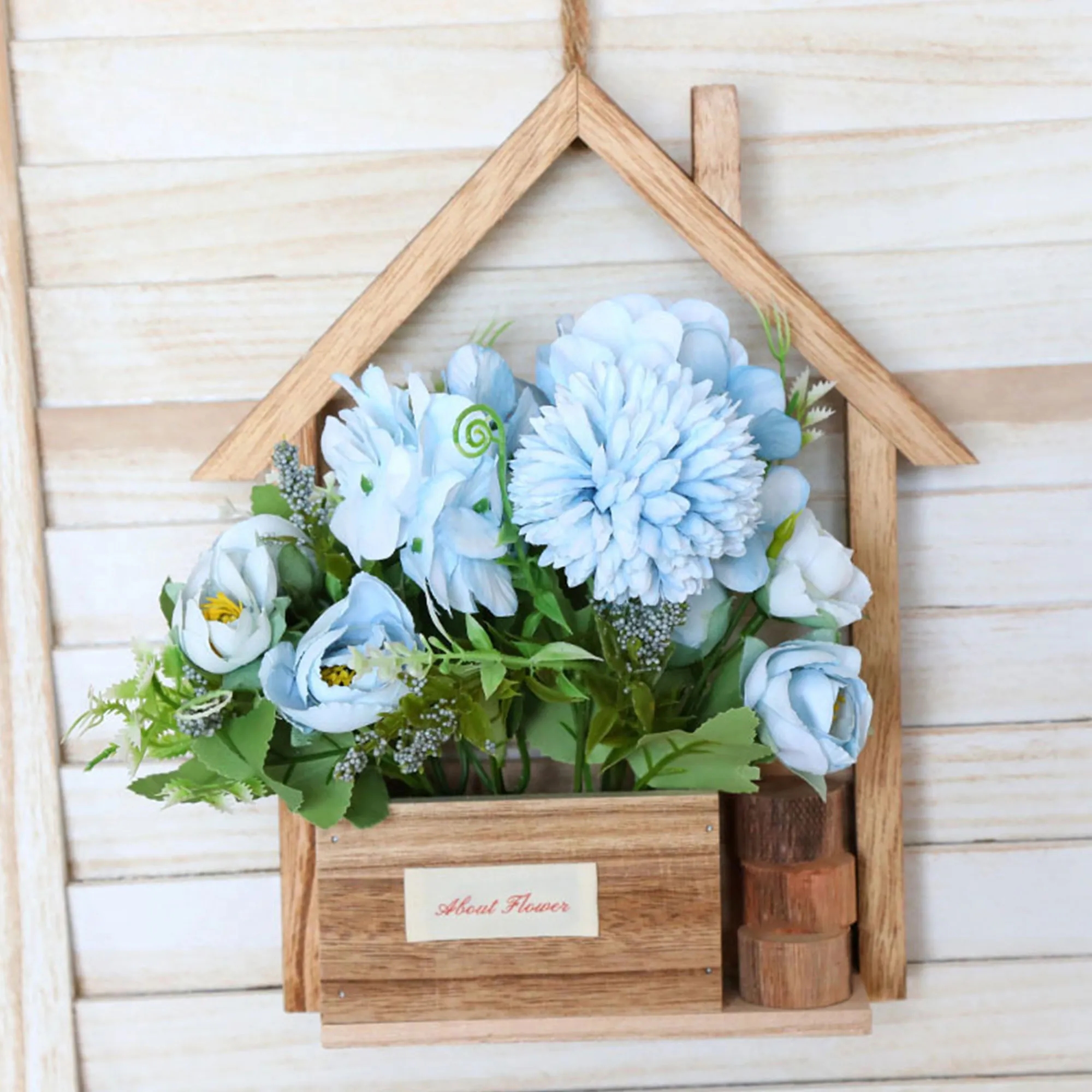 House-Shaped Hanging Planter With Rope Mounts 6