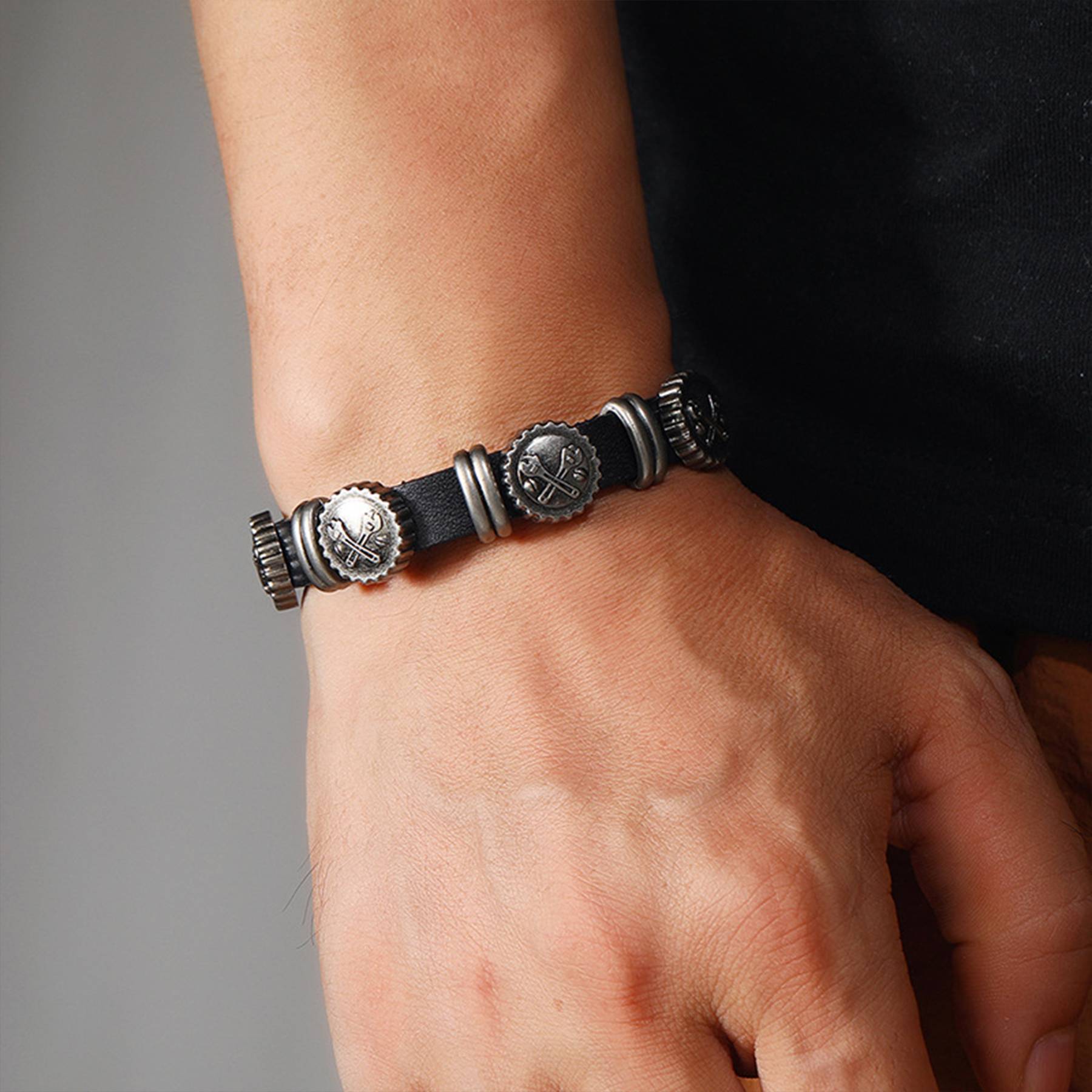 PU Fashionable and trendy versatile bracelets 6