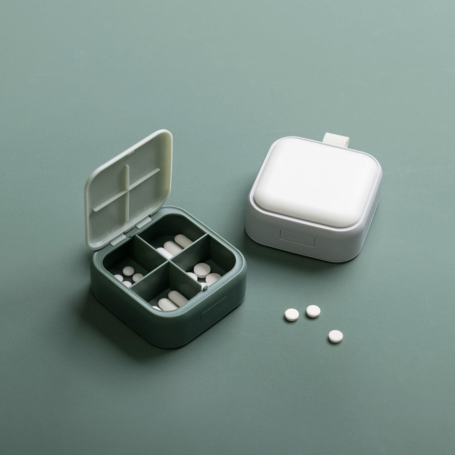 Portable Plastic Pill Organizer 2