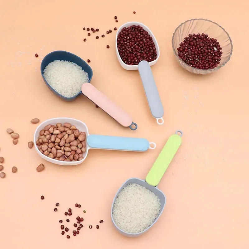 2 in 1 Pet Food Spoon With Sealing Clip 6