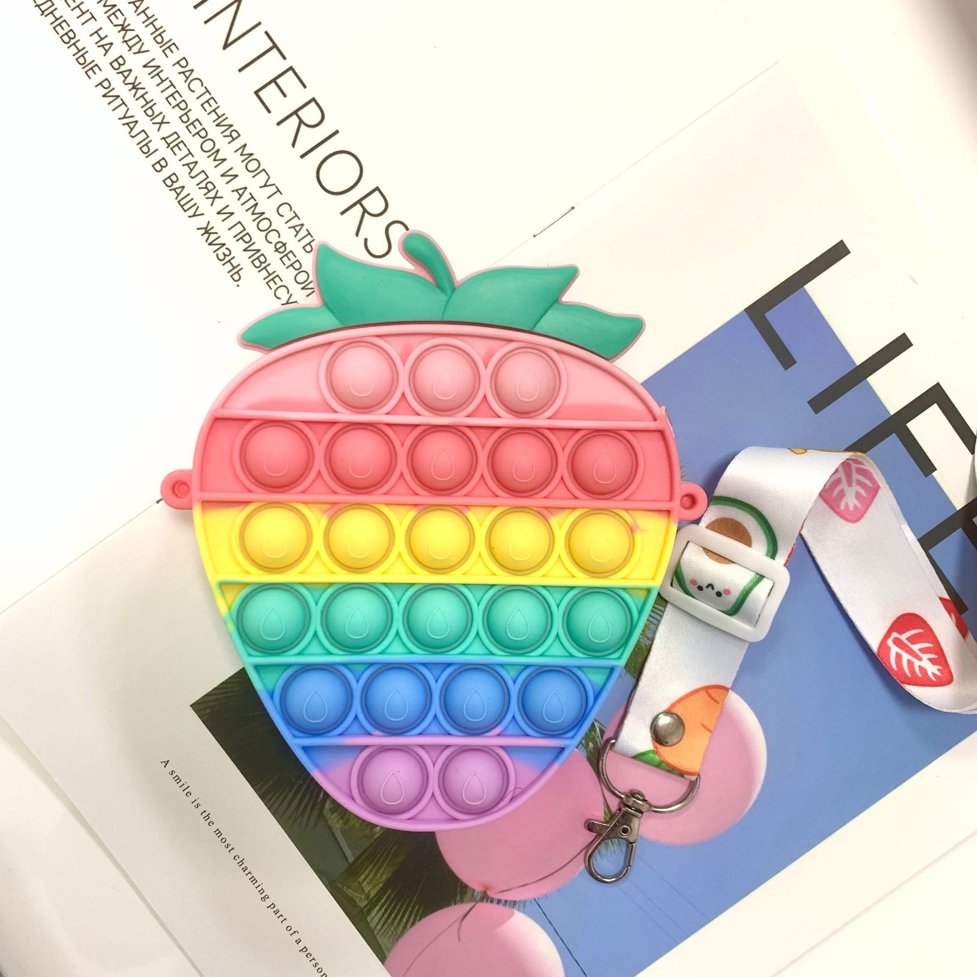 Rodent Pioneer Cartoon Silicone Bubble Strawberry Pineapple Shape Shoulder Bag 3