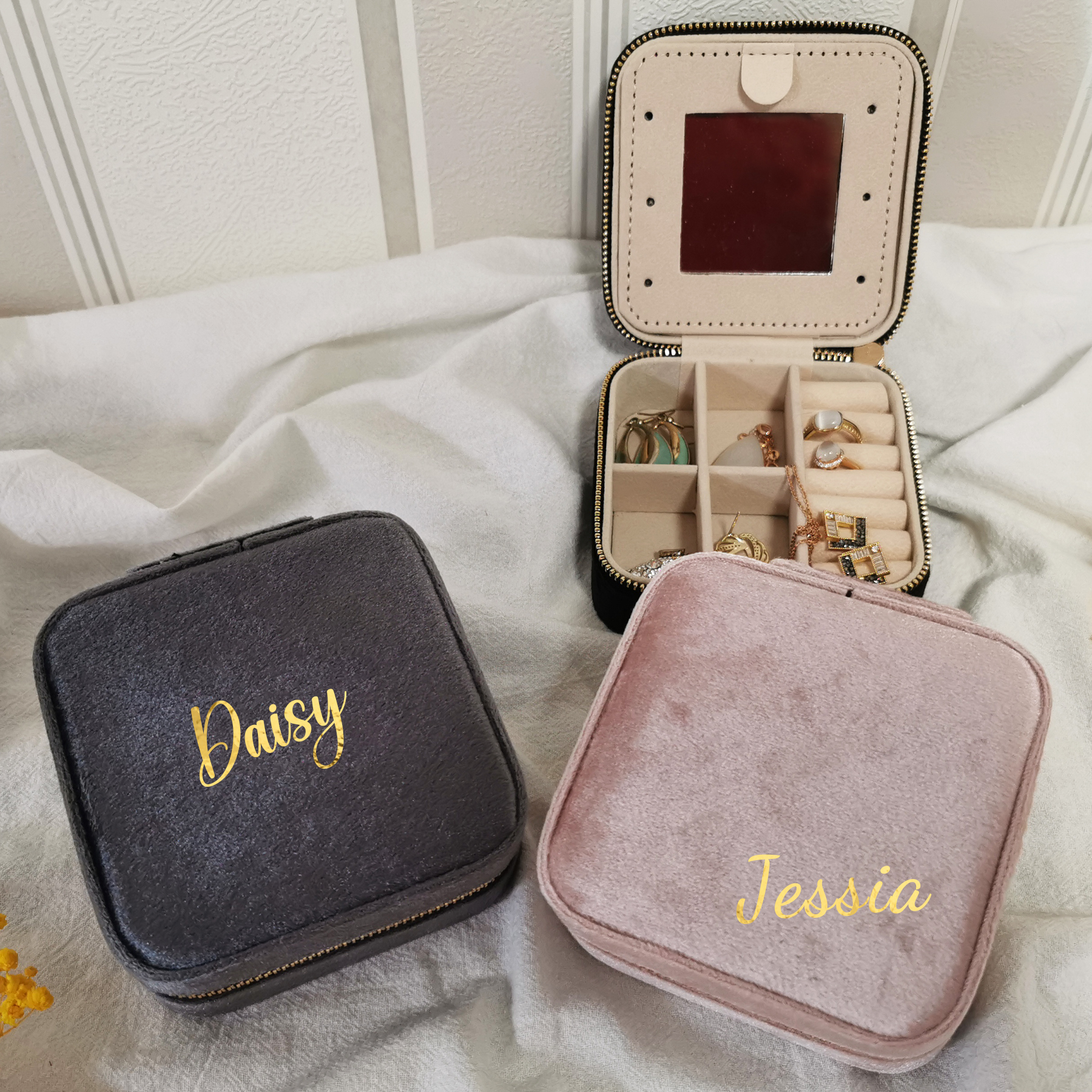 Compact Velvet Jewelry Box 5