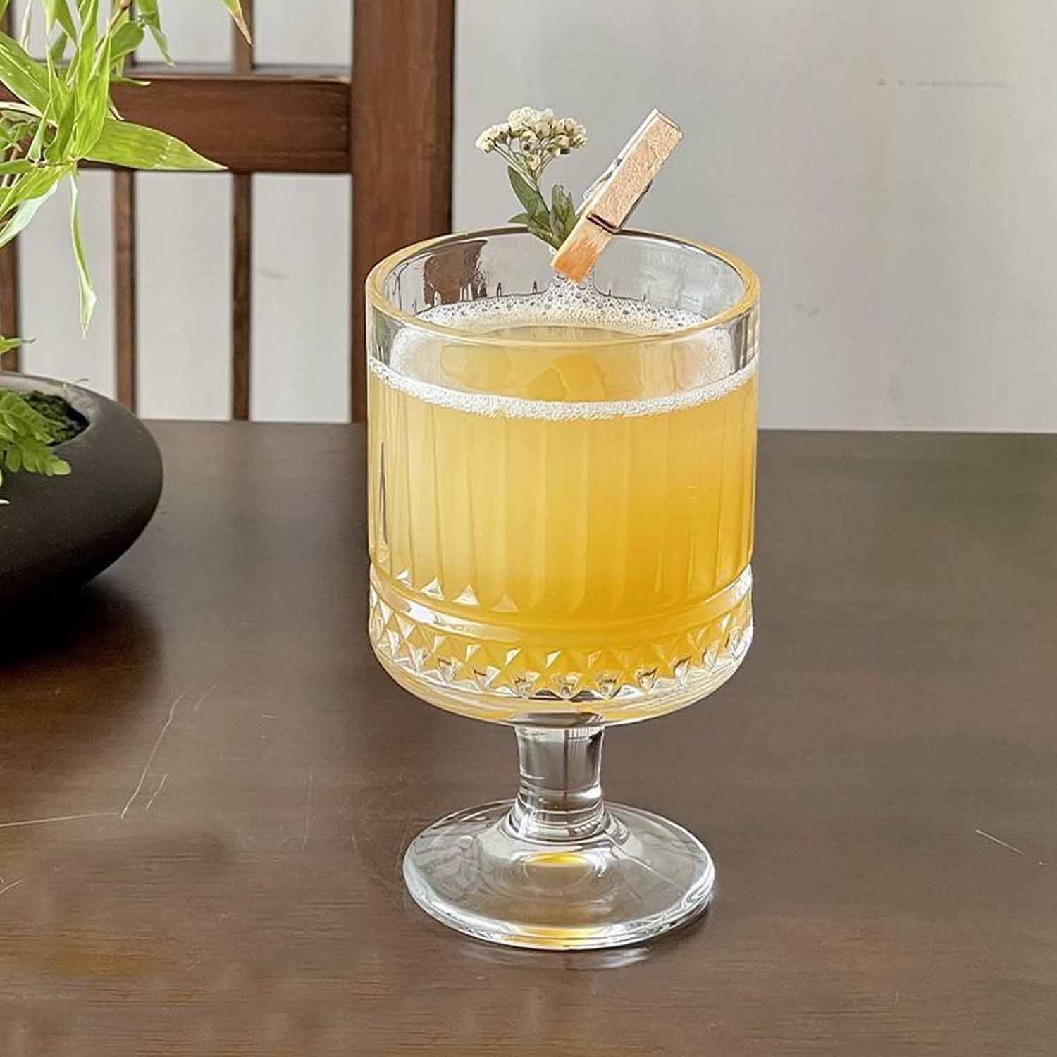 Vintage striped mulled wine glasses for cold drinks 6
