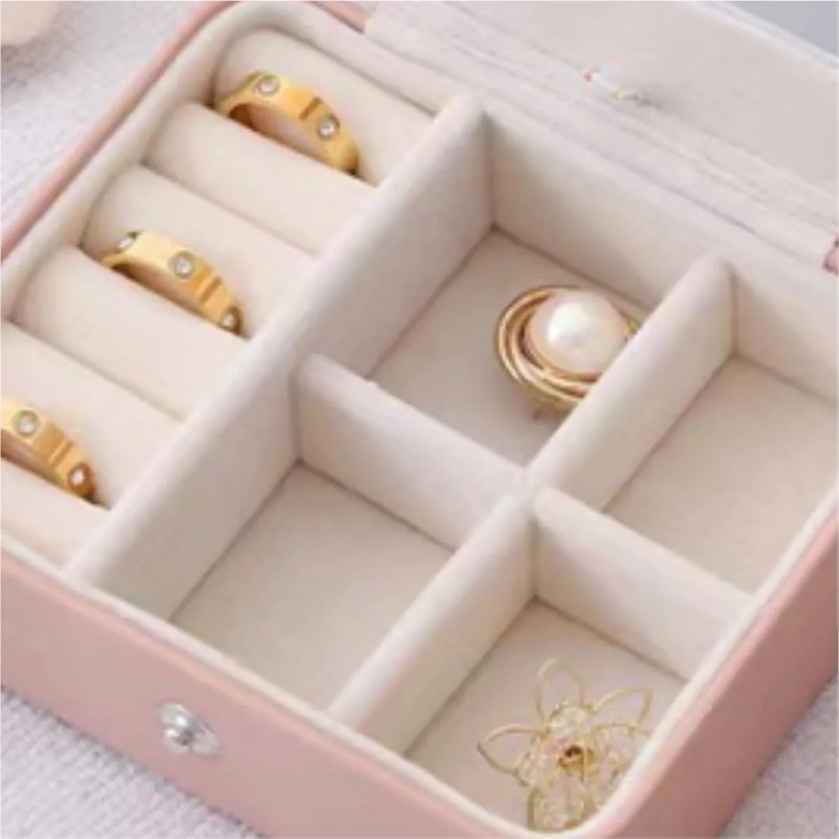 Travel Jewelry Box With Necklace Hooks And Ring Slots 3