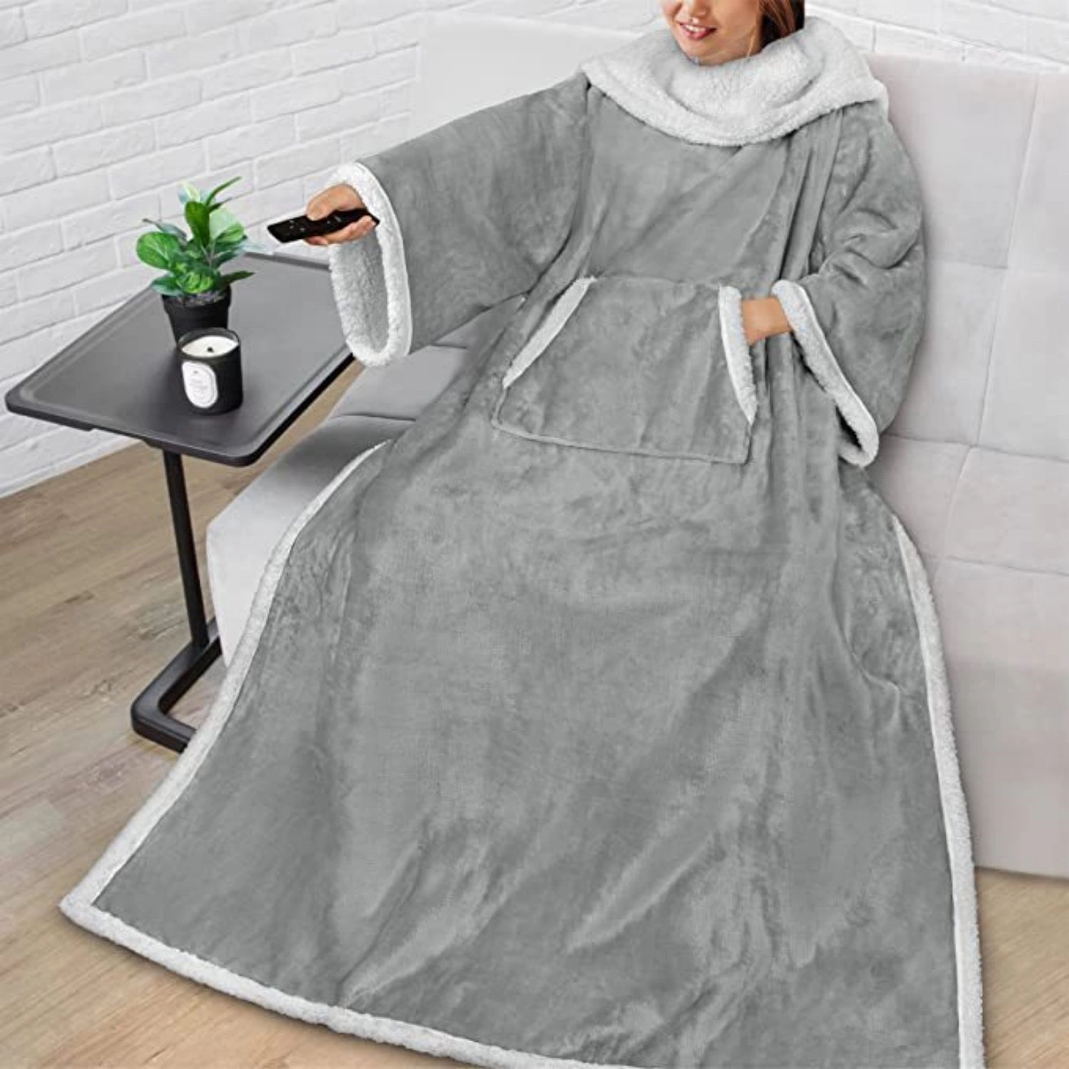 Oversized Microfiber & Sherpa Wearable Blanket 10