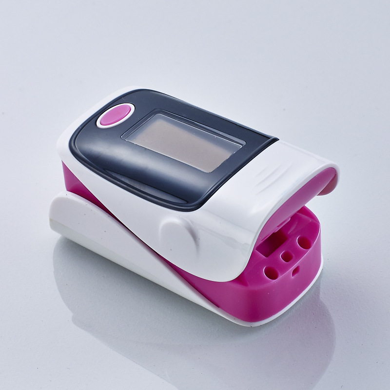 Portable Fingertip Or Finger Clip Pulse Oximeter 3