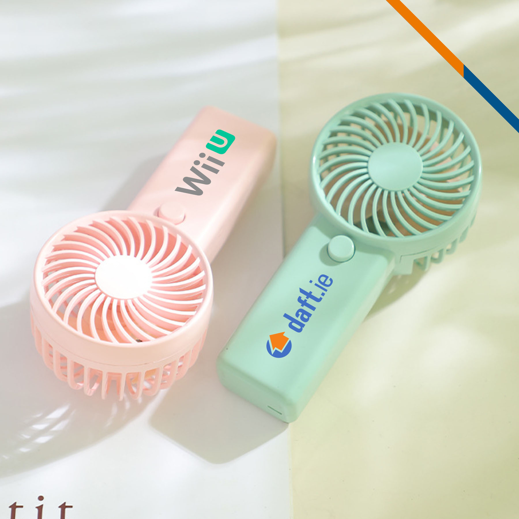 Earle Mini Handheld Fan 2
