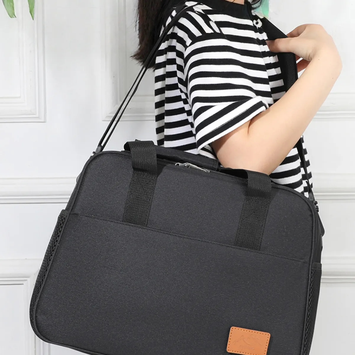 Insulated Picnic Lunch Cooler Tote Bag With Shoulder Strap 5