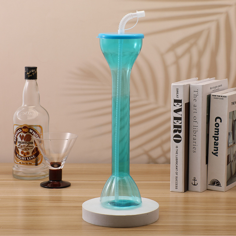 Plastic Yard Cup with Lid and Straw 5