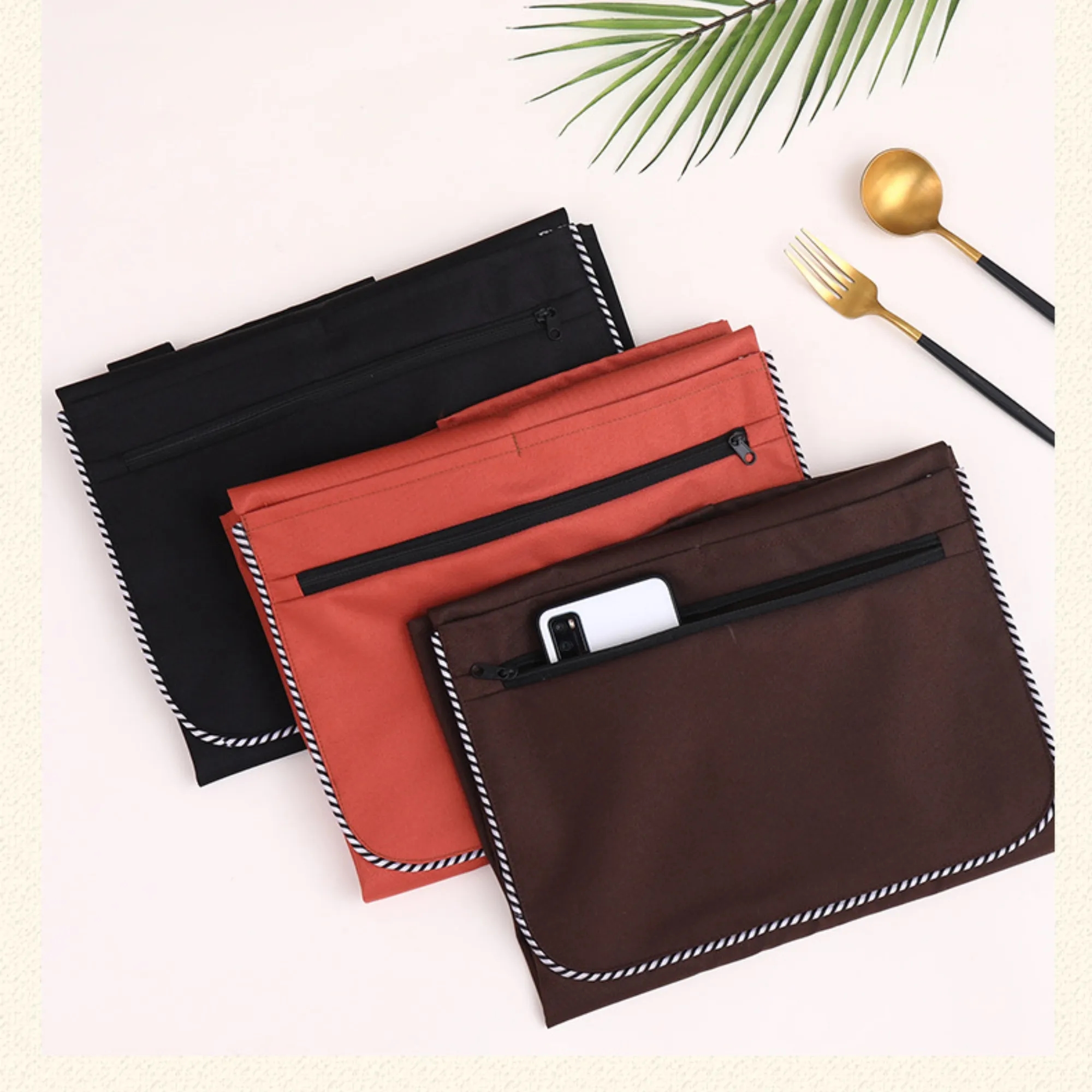 Simple and stylish apron with double pockets 4