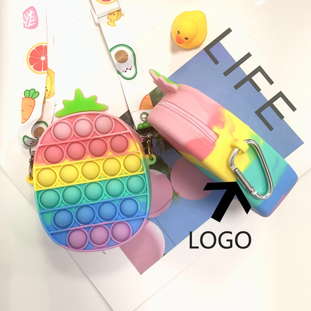 Rodent Pioneer Cartoon Silicone Bubble Strawberry Pineapple Shape Shoulder Bag 1
