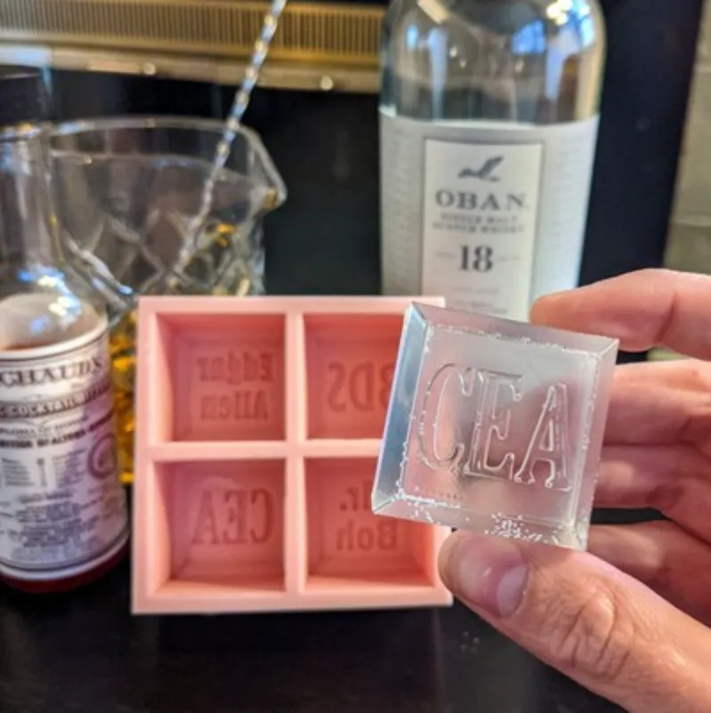 Customizable Four Cavity Ice Cube Tray 4