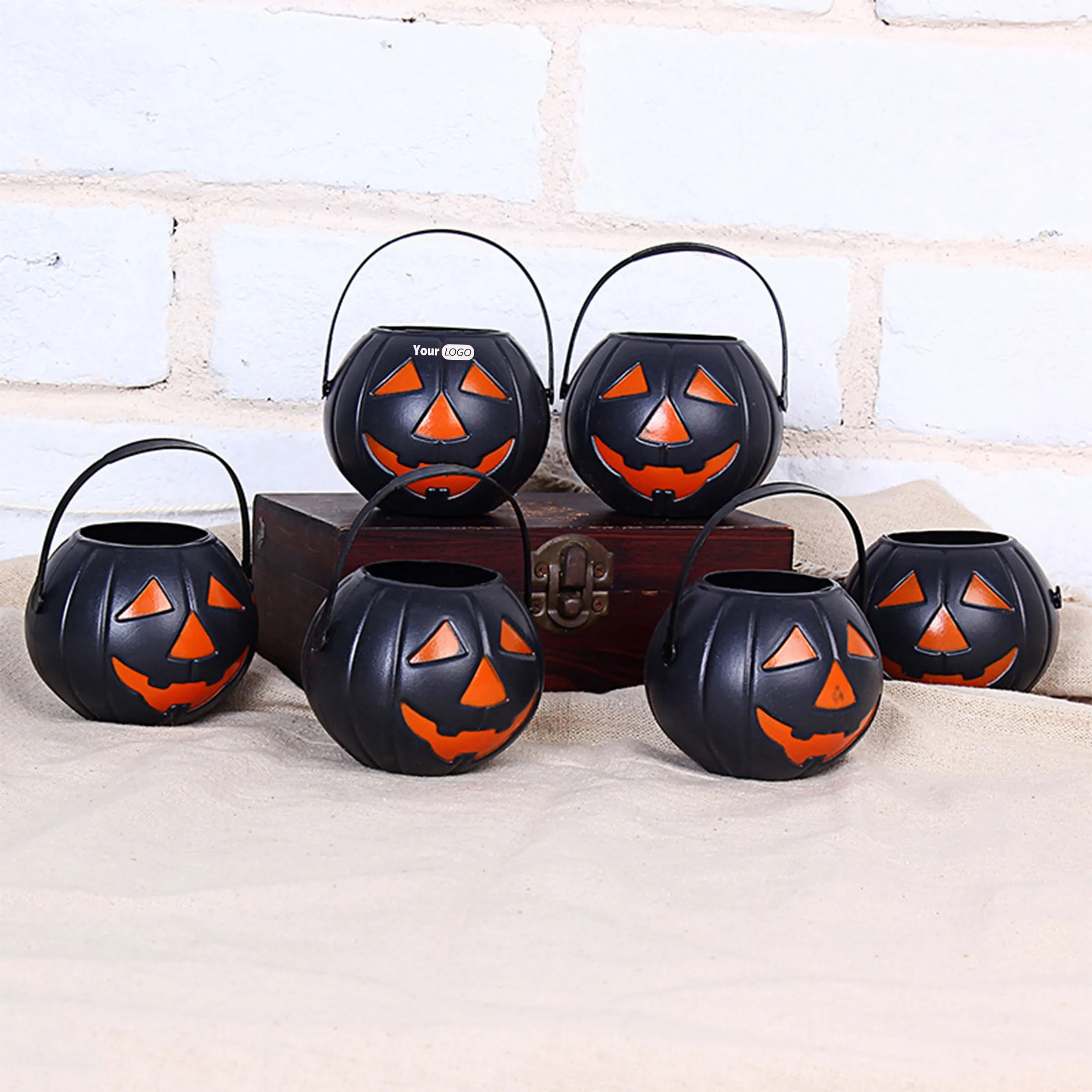 Plastic Halloween Smiling Pumpkin Bucket 2