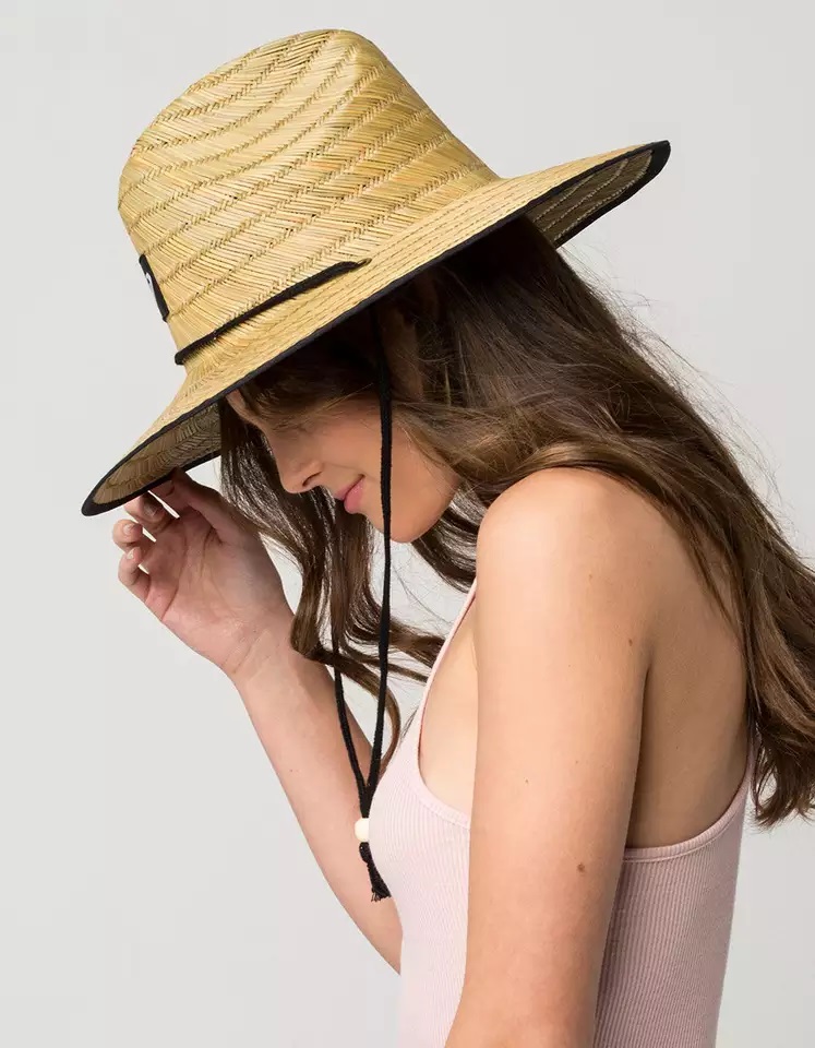 Straw Hat 4