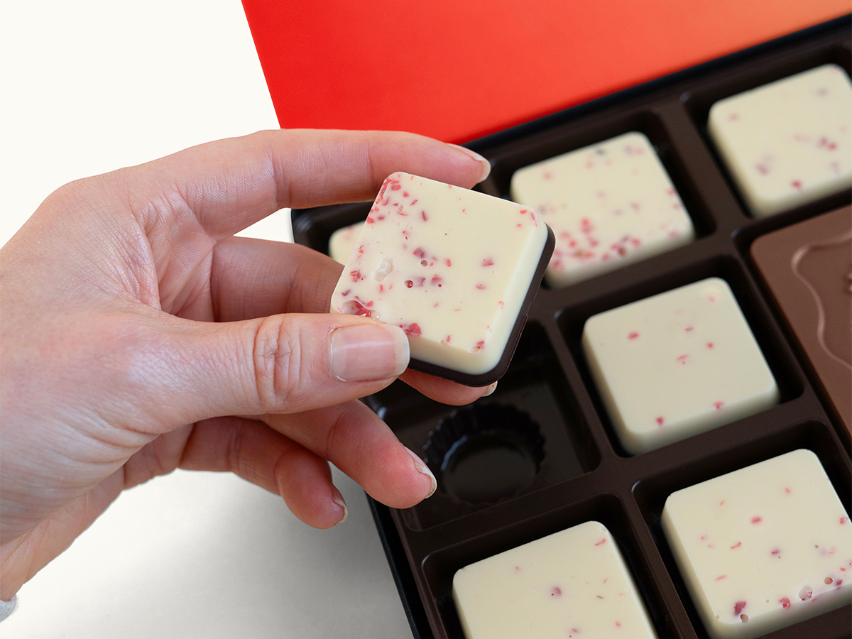 46-Piece Peppermint Bark Ensemble Gift Set – Luxury Packaging 6