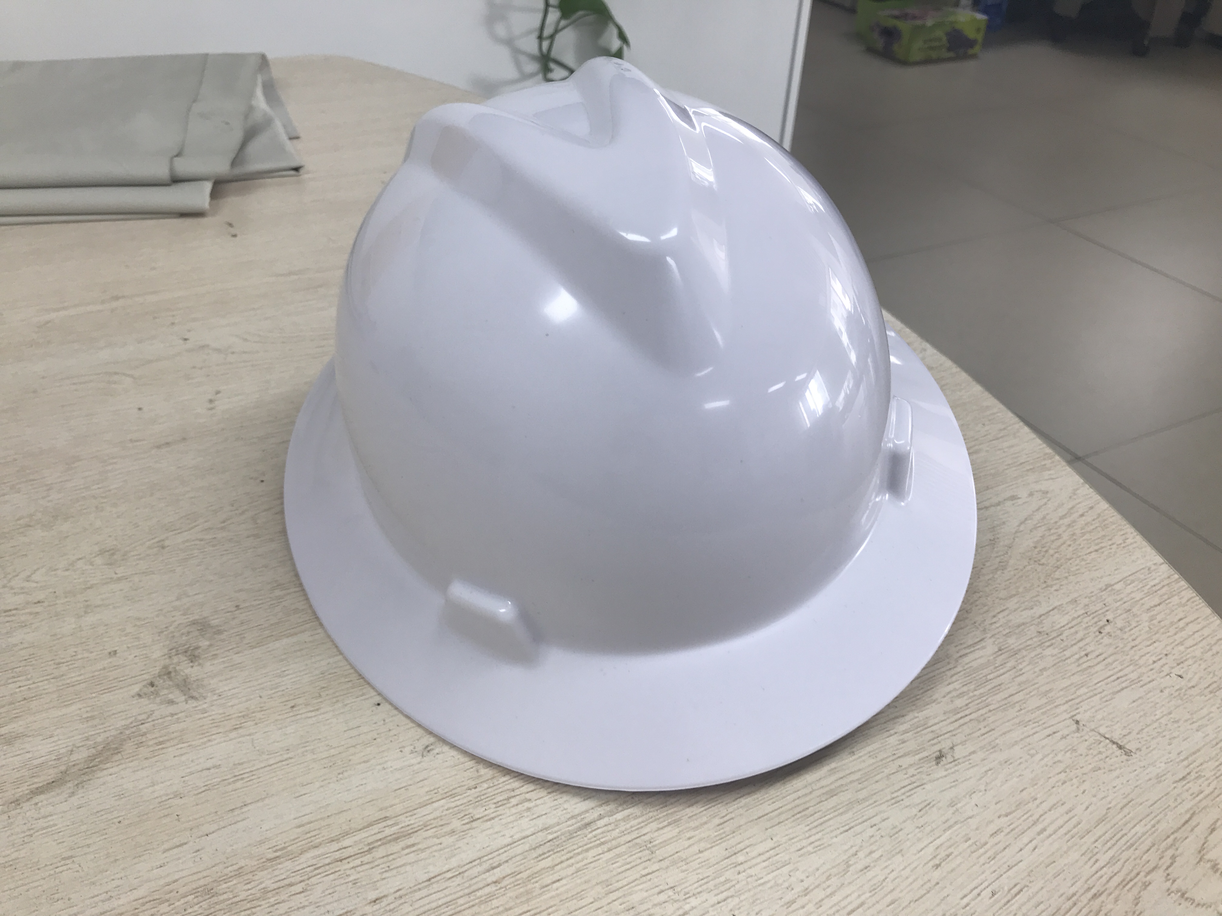 Full Brim Hard Hats 6