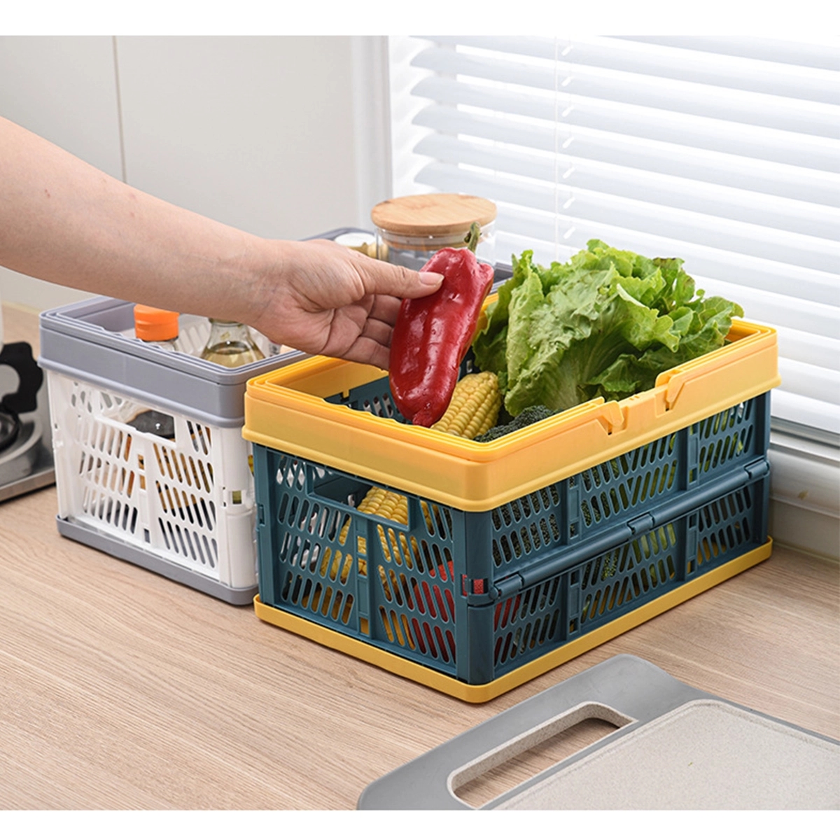 Collapsible Plastic Grocery Shopping Baskets 3