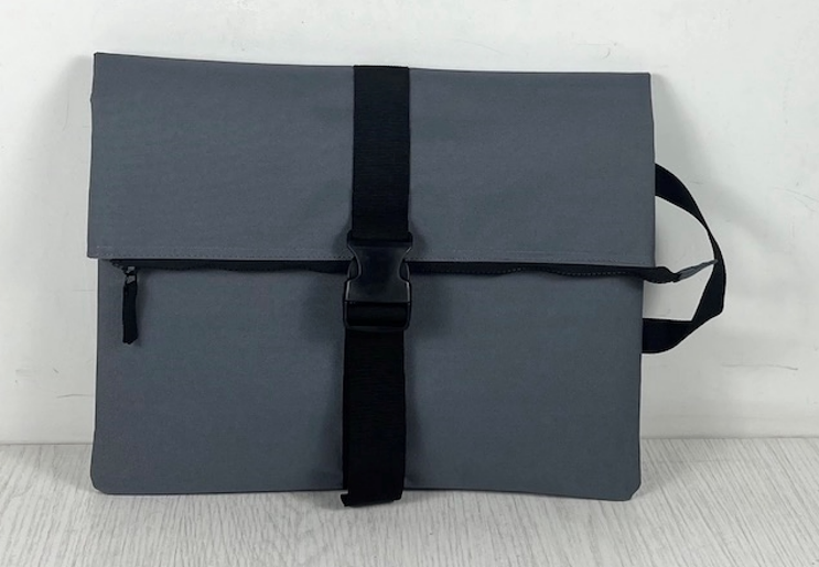 Workation - renew laptop sleeve 2