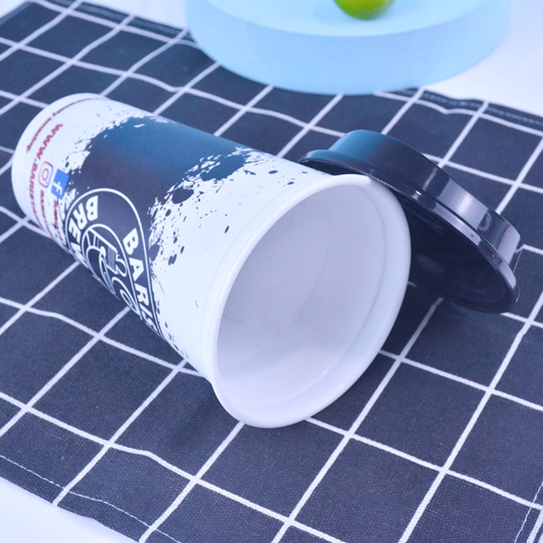 16oz. Heat Color Changing Plastic Cup With Lid 2
