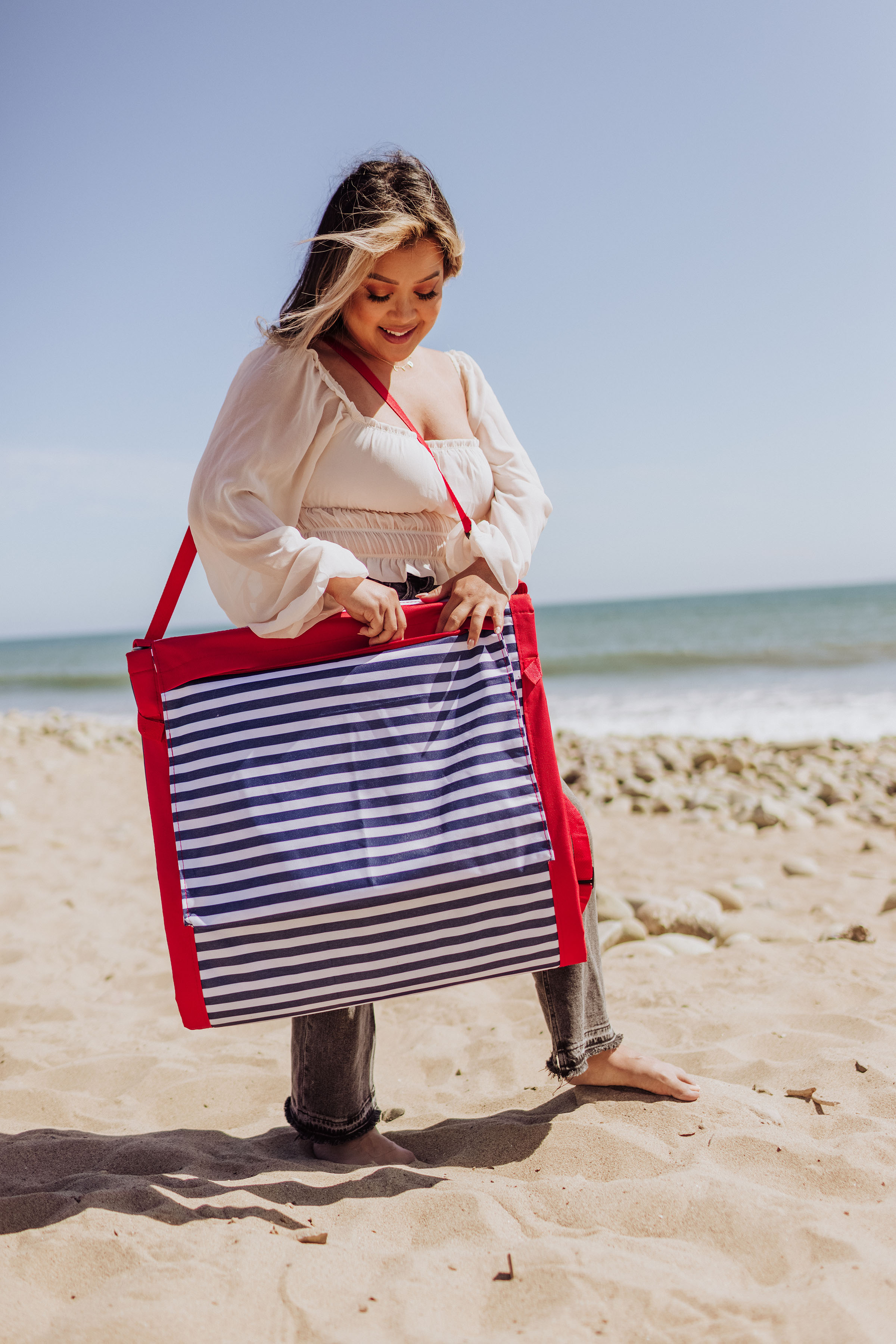 Beachcomber Portable Beach Chair & Tote 6