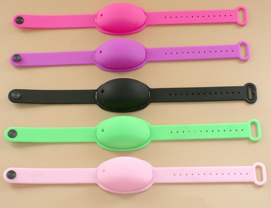 Hand Sanitizer Bracelet Dispenser Silicone Wristband 1