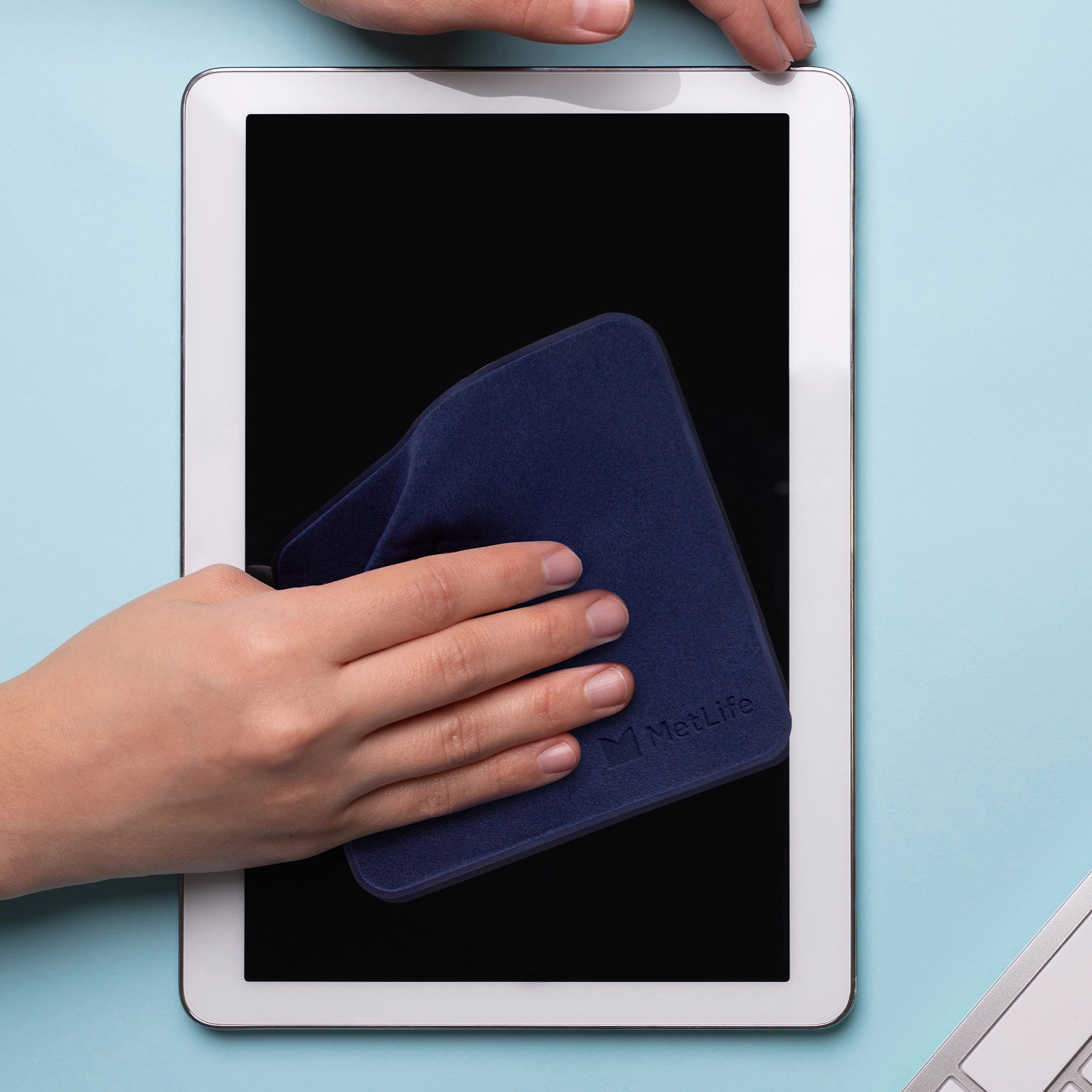 NanoTexture Glass Polishing Cloth 2