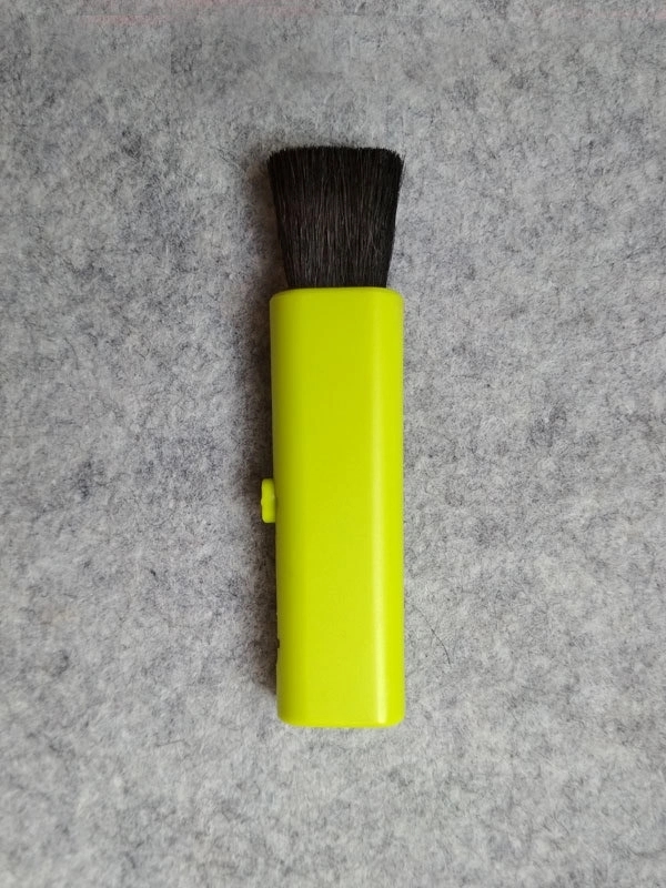 Computer/Cell Phone Cleaner 1