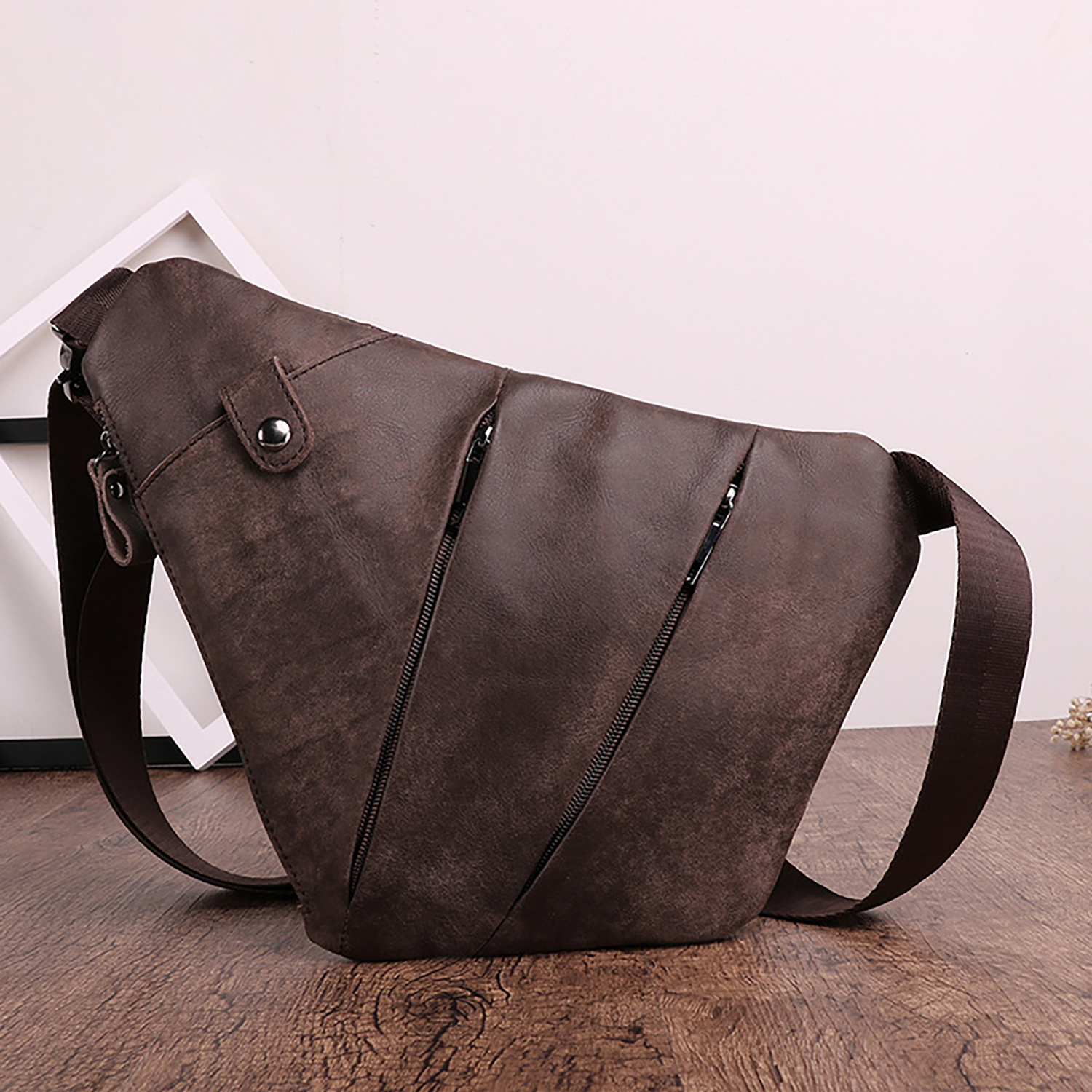 Men's Outdoor Sports Genuine Leather Crossbody Bag 4