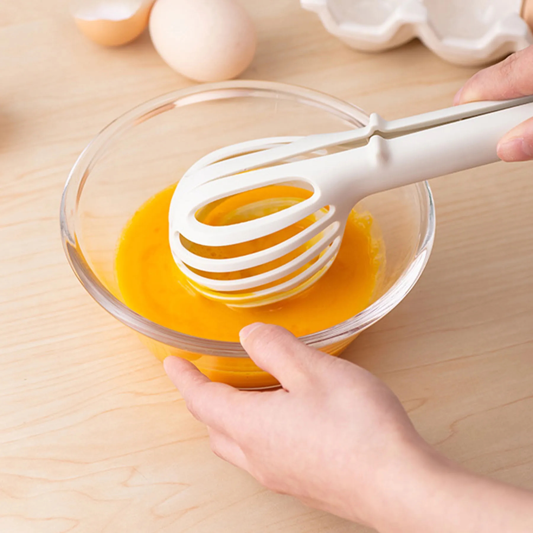 Polypropylene Kitchen Multifunctional Egg Beater 2