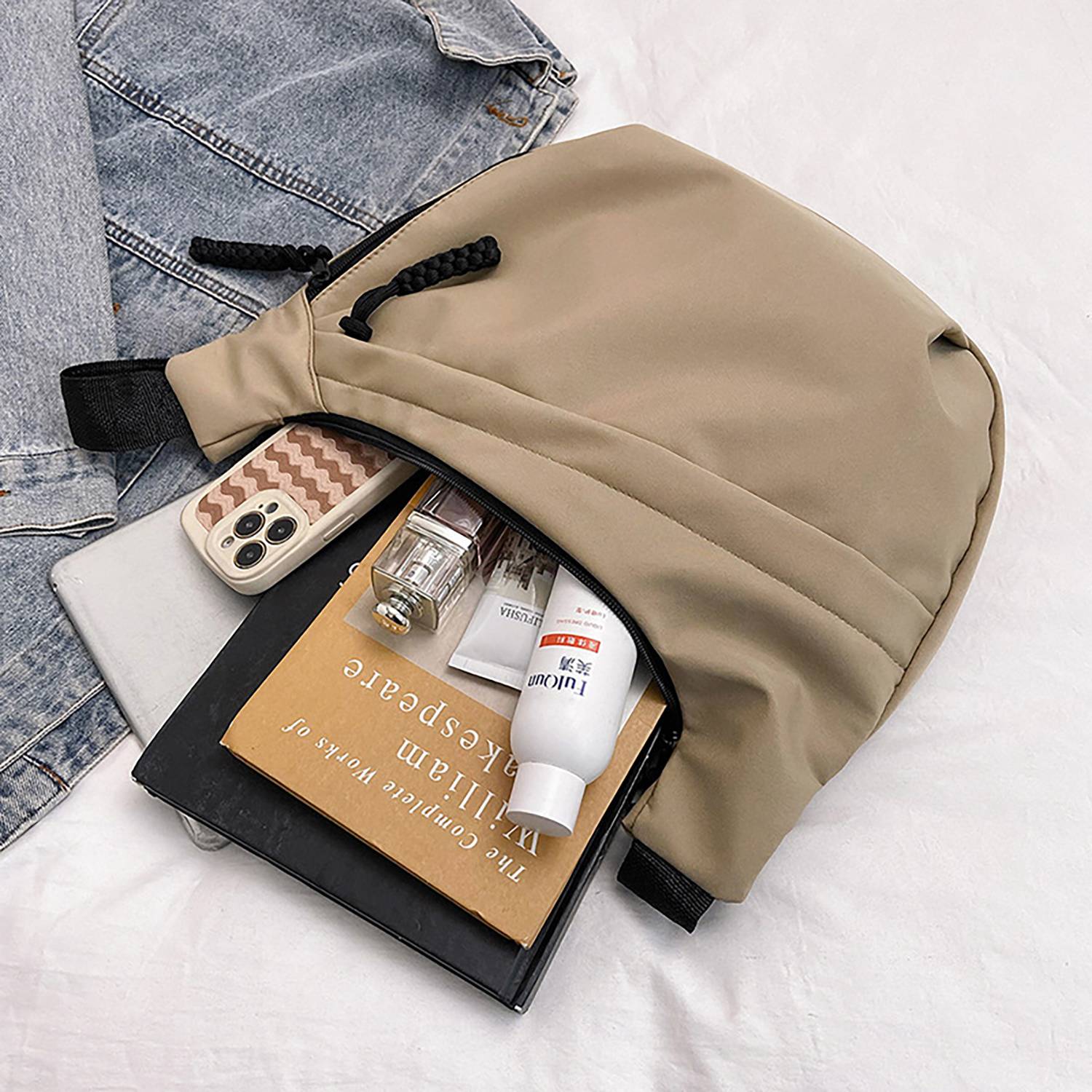 Lightweight Waterproof Nylon Single-Shoulder Bag 7