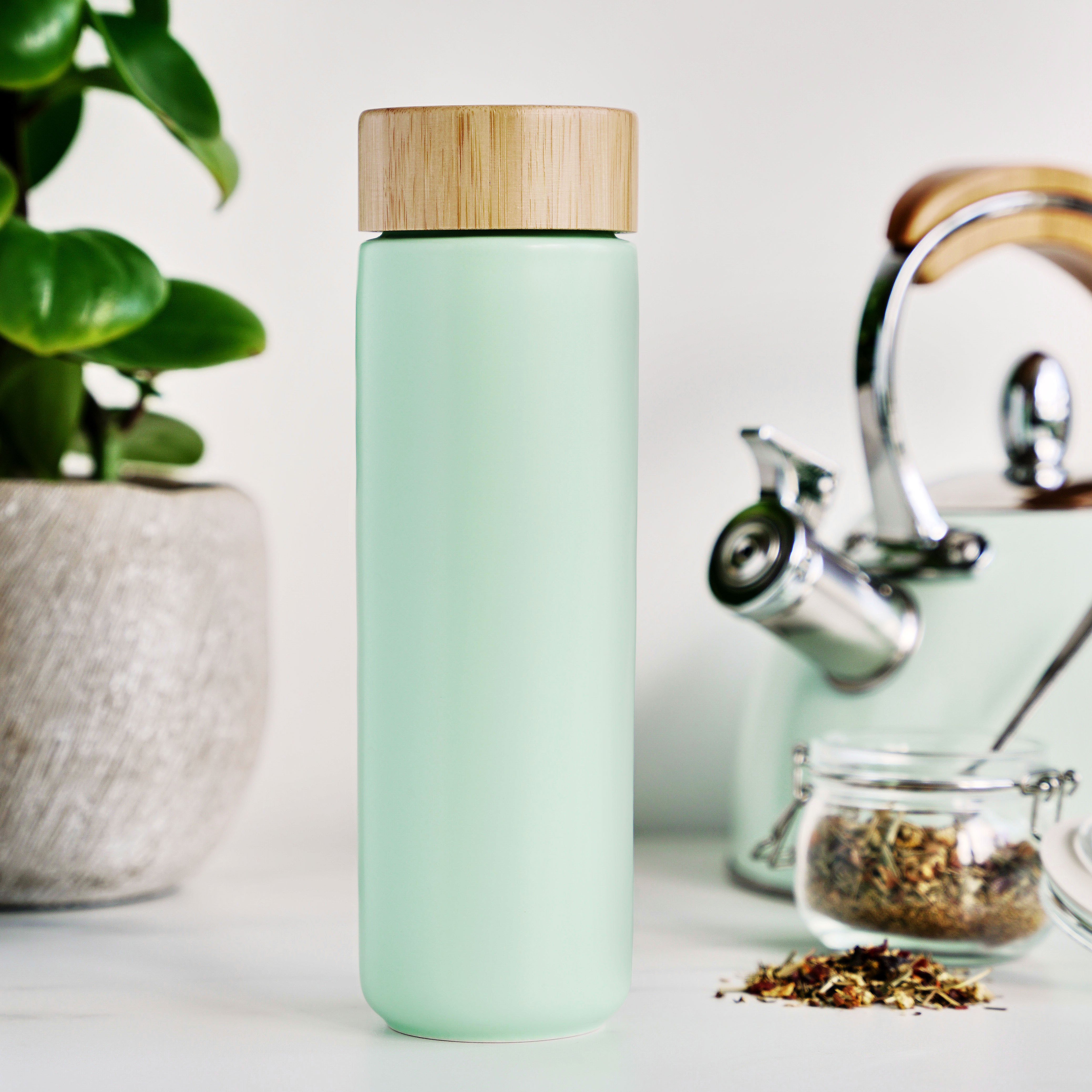 Pinky Up® Tatyana Ceramic Tea Infuser Mug 1