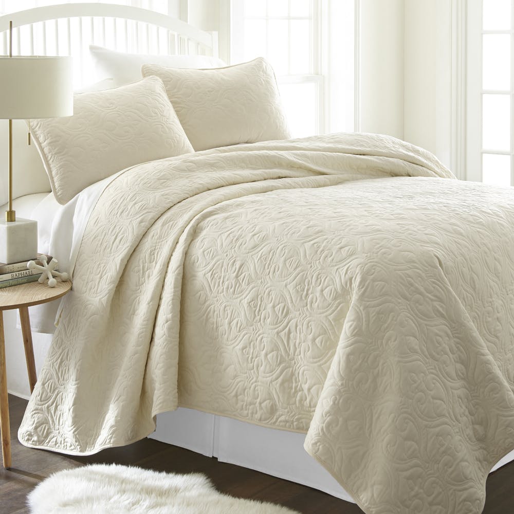 Premium Quilted Coverlet Sets - Ivory Twin Damask Pattern 2 Piece 1