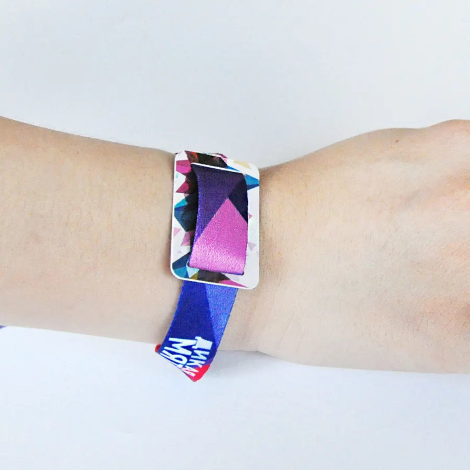 iTAGL 3/4" Smart NFC Digital Business Event Fabric Wristband 3