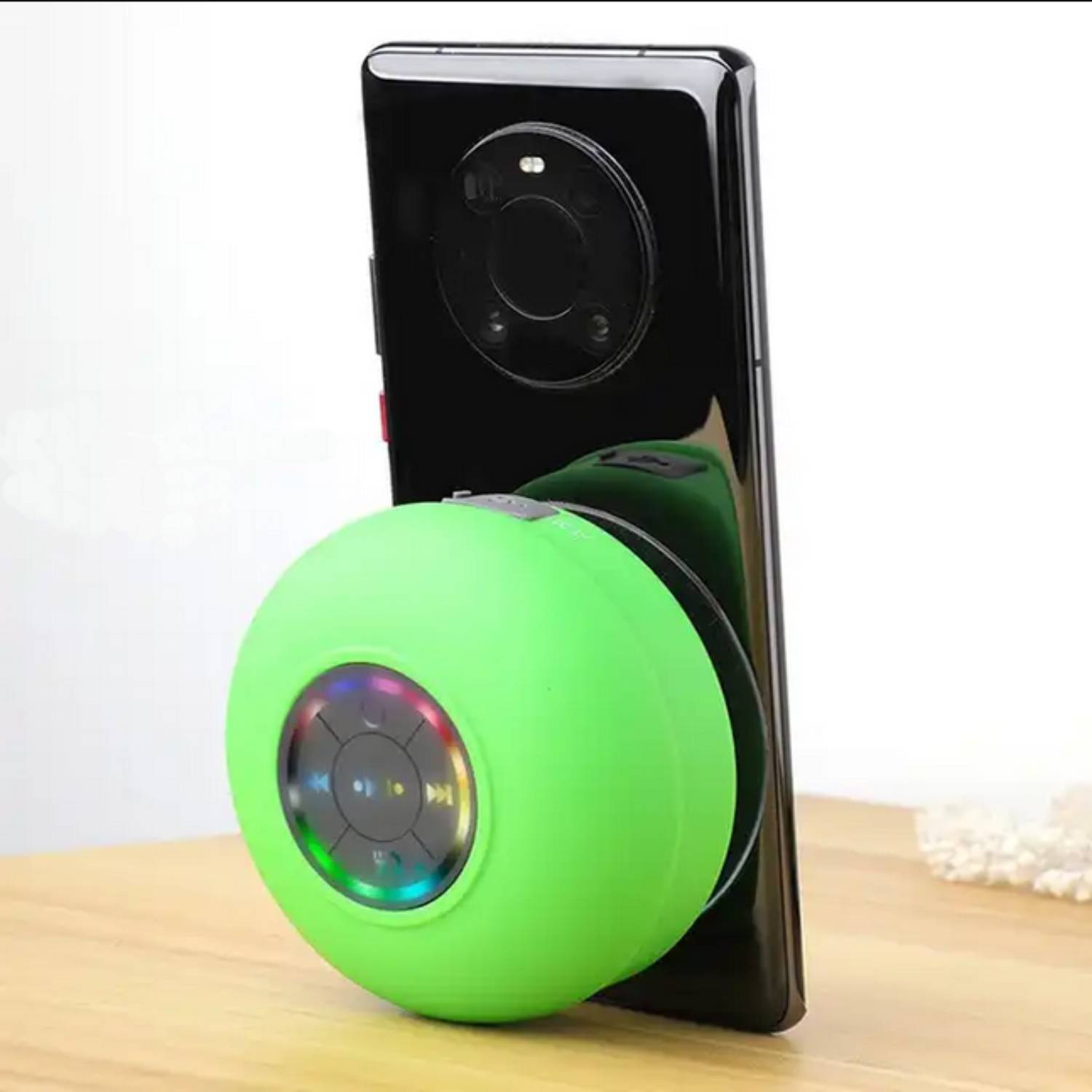 LED Light Waterproof Wireless Bluetooth Speaker with Suction Cup 2