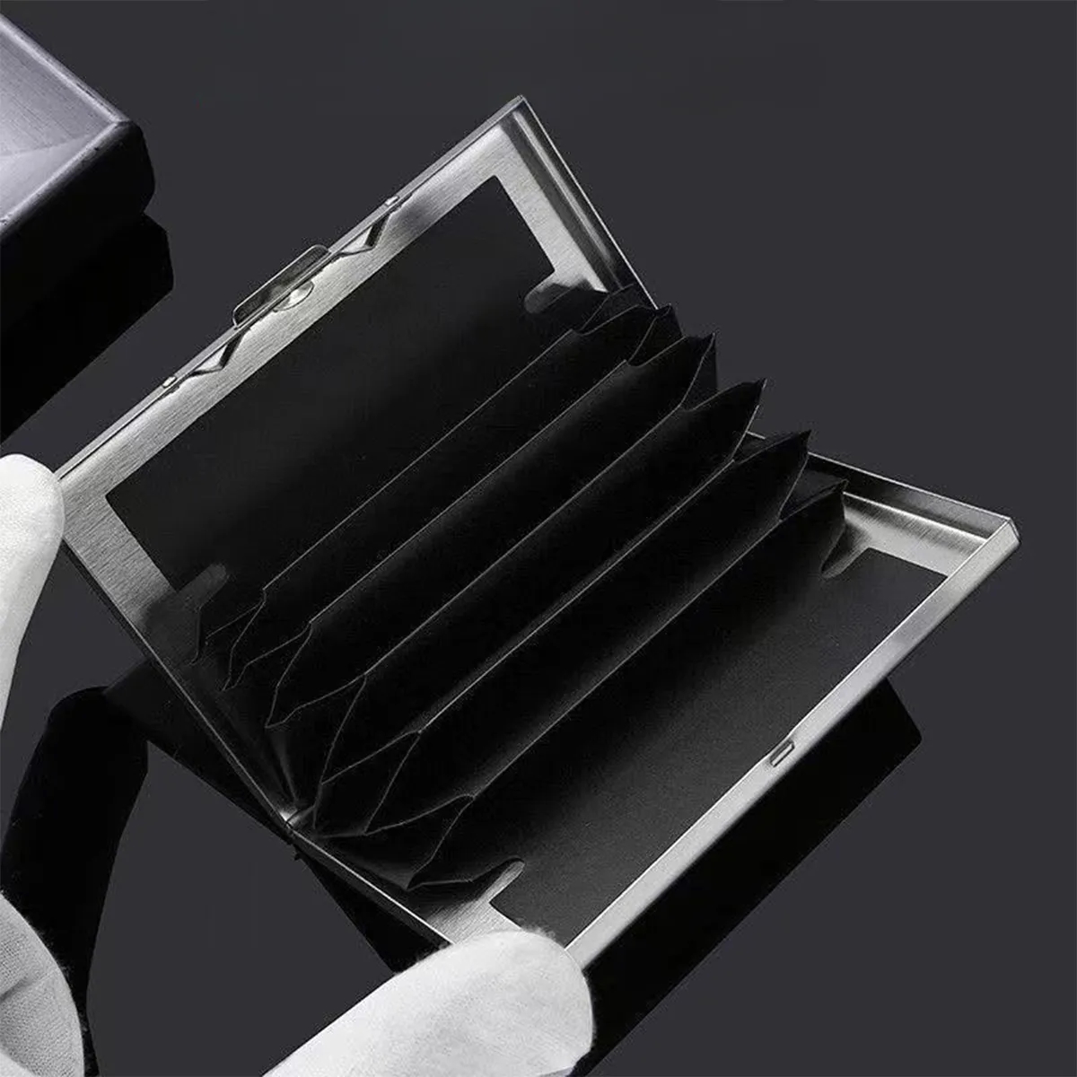 Anti-Demagnetizing Business Holder And Credit Card Case 6