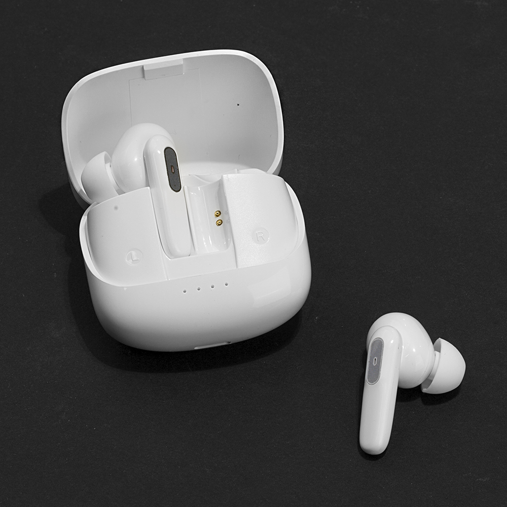 Cypress TWS Earbuds 6