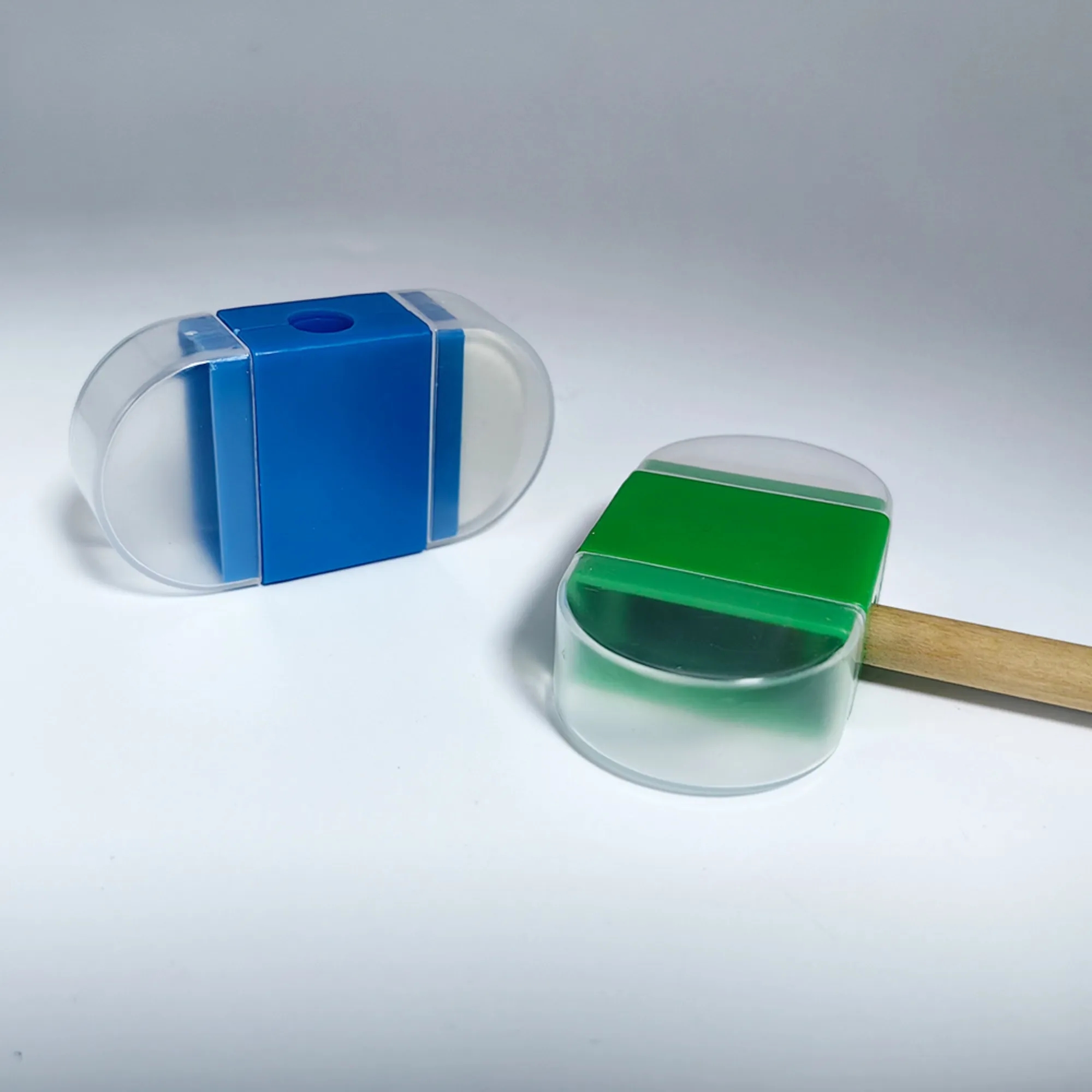 2-in-1 pencil sharpener and eraser 4
