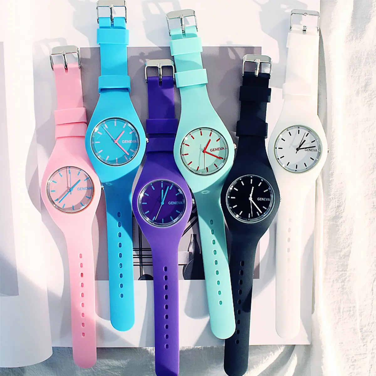 Men Women Children Leisure Quartz Sports Jelly Color Watch 3