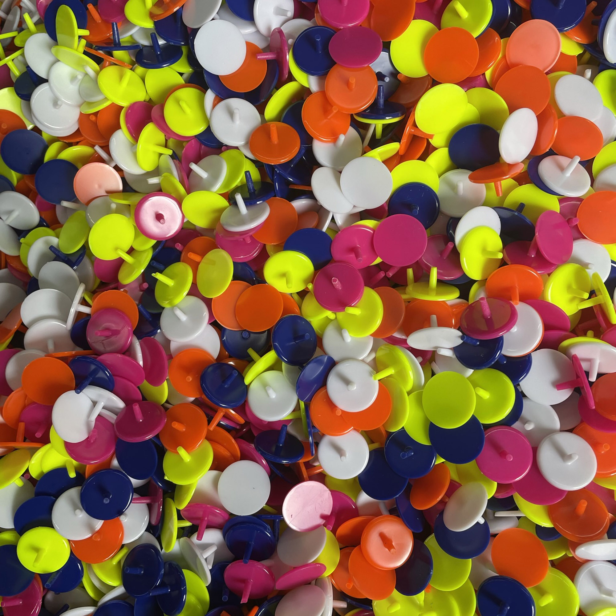 Plastic Golf Ball Markers 4