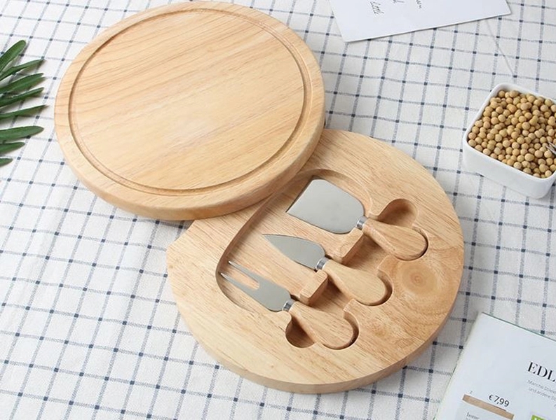 CIRCLE CHEESE CUTTING BOARD 2