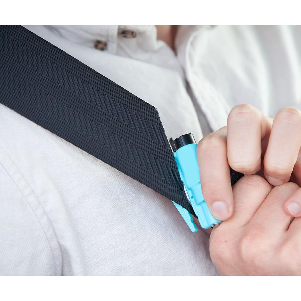 3-in-1 Whistle Seatbelt Cutter Window Breaker 5