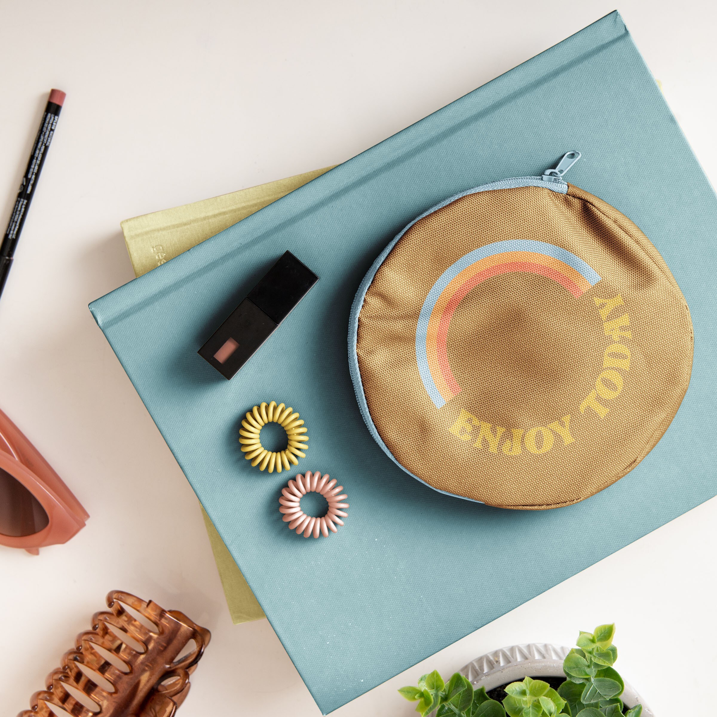 PANCAKE POUCH - 4CP POLY