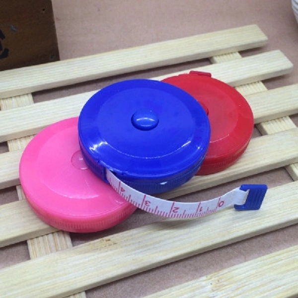 Retractable Plastic Tape Measure 1