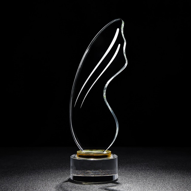 Crystal Trophy A19-154 2